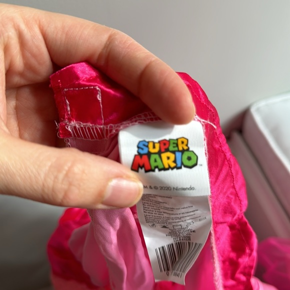 Princess Peach 2T costume - Picture 6 of 7